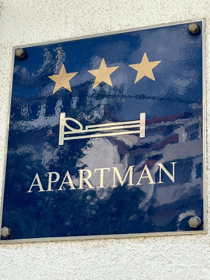 Apartmani Karlobag Zewnętrze zdjęcie