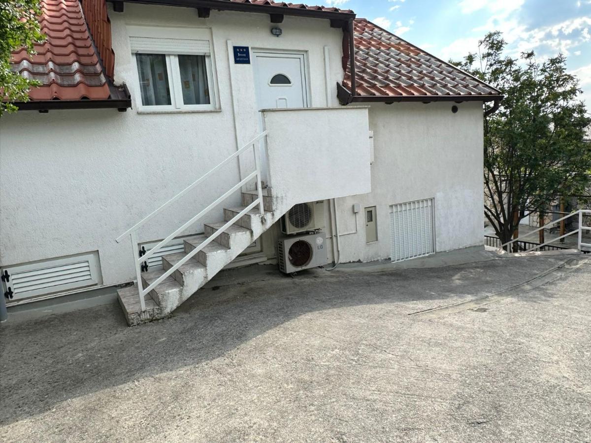 Apartmani Karlobag Zewnętrze zdjęcie