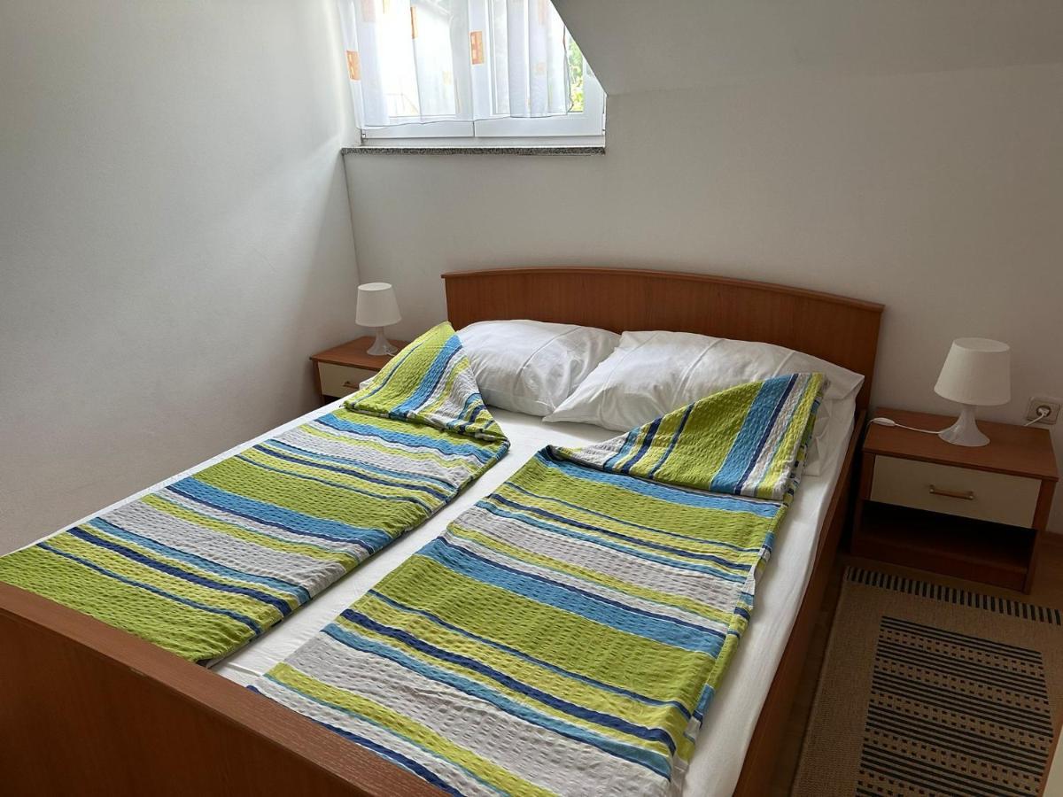 Apartmani Karlobag Zewnętrze zdjęcie