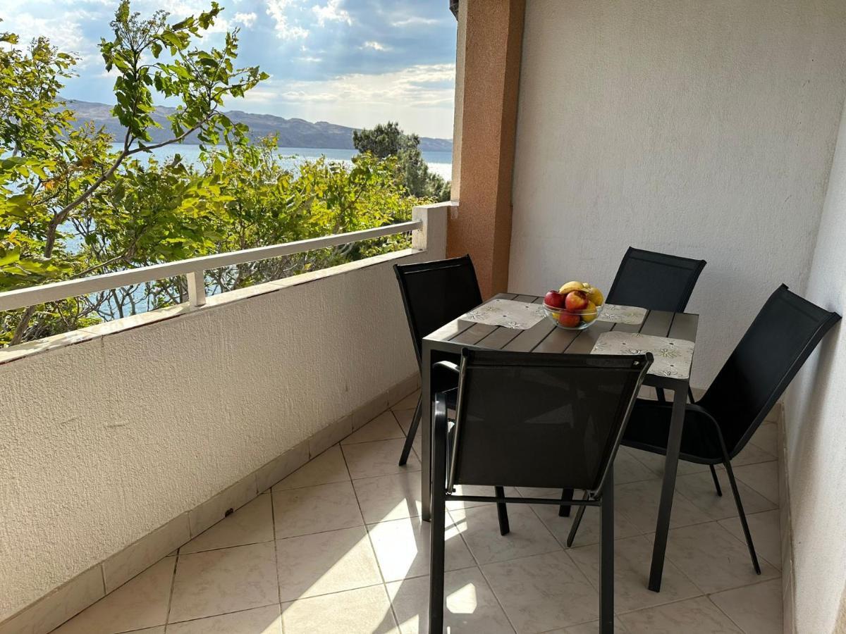 Apartmani Karlobag Zewnętrze zdjęcie